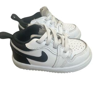 Nike Jordan 1 Low ALT Toddler White/Black. Size:6c. Comes with box.